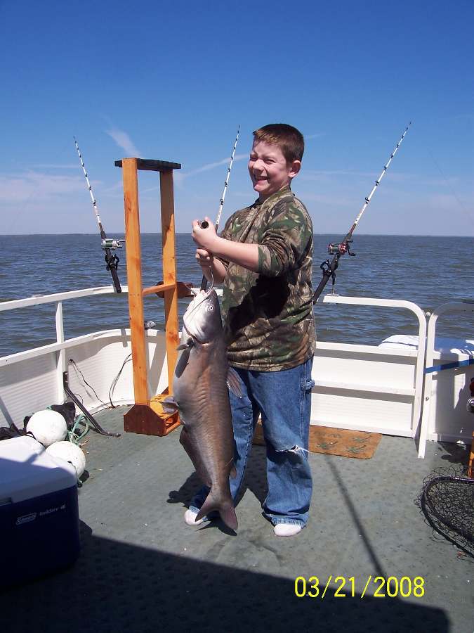 HUNTERS BIGGEST FISH OF THE DAY
3-21-08