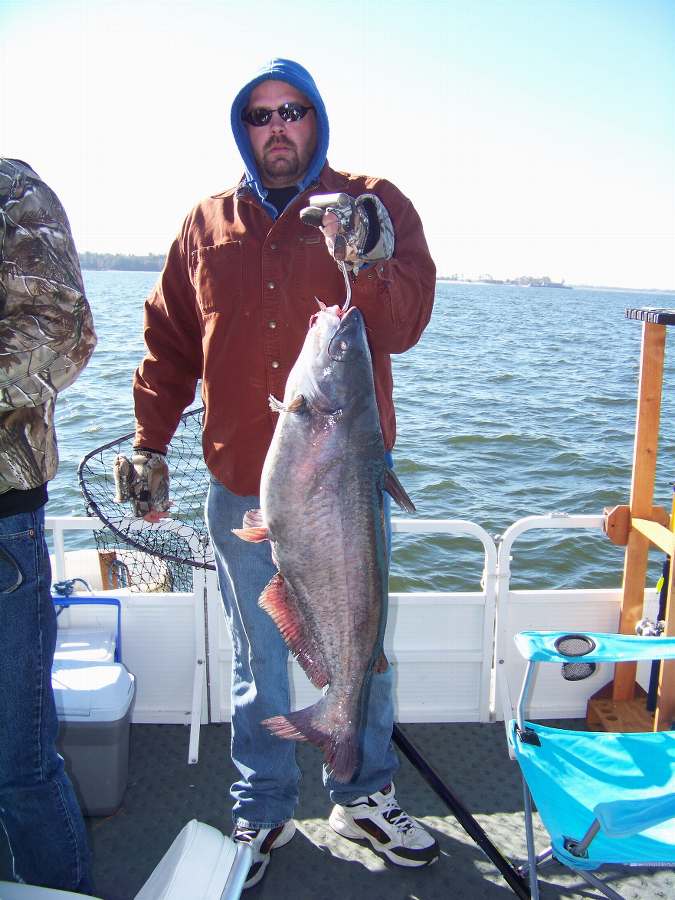 Chris shows off another 26 lb. blue.  11- 9-08