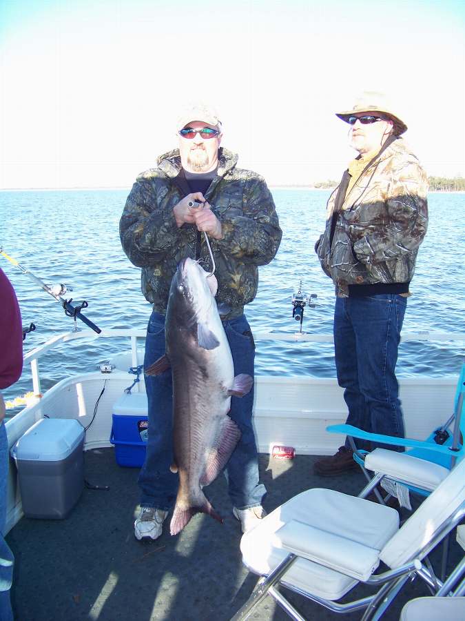 Ricky showing off his 36lb. blue!   11-9-08