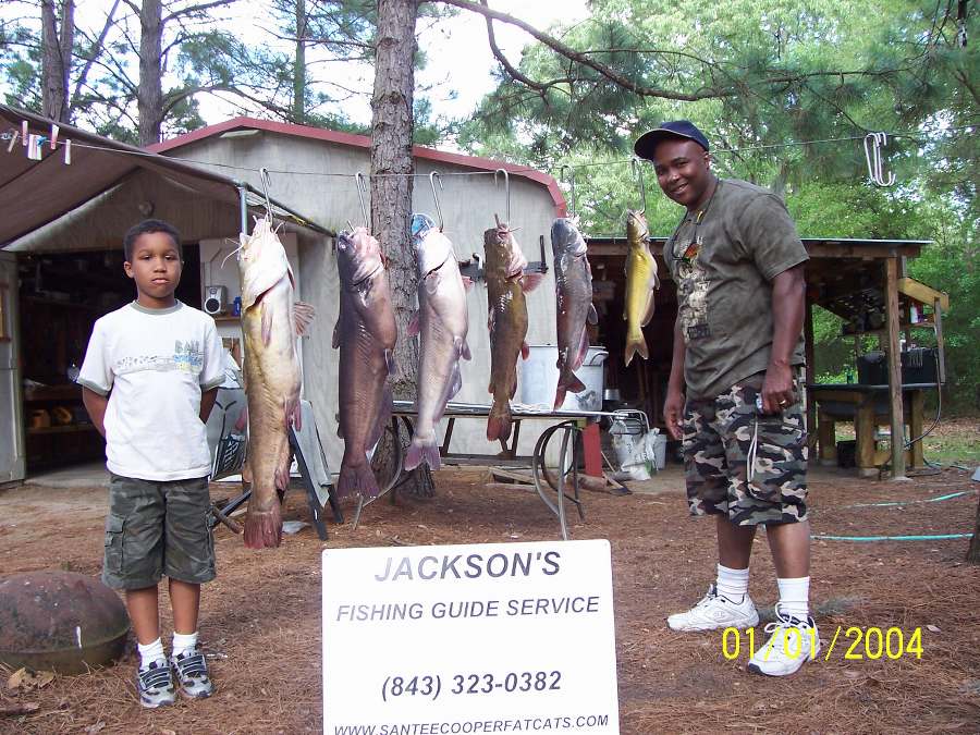 TYRONE AND JUSTIN WITH THERE DAYS CATCH 
4-20-08