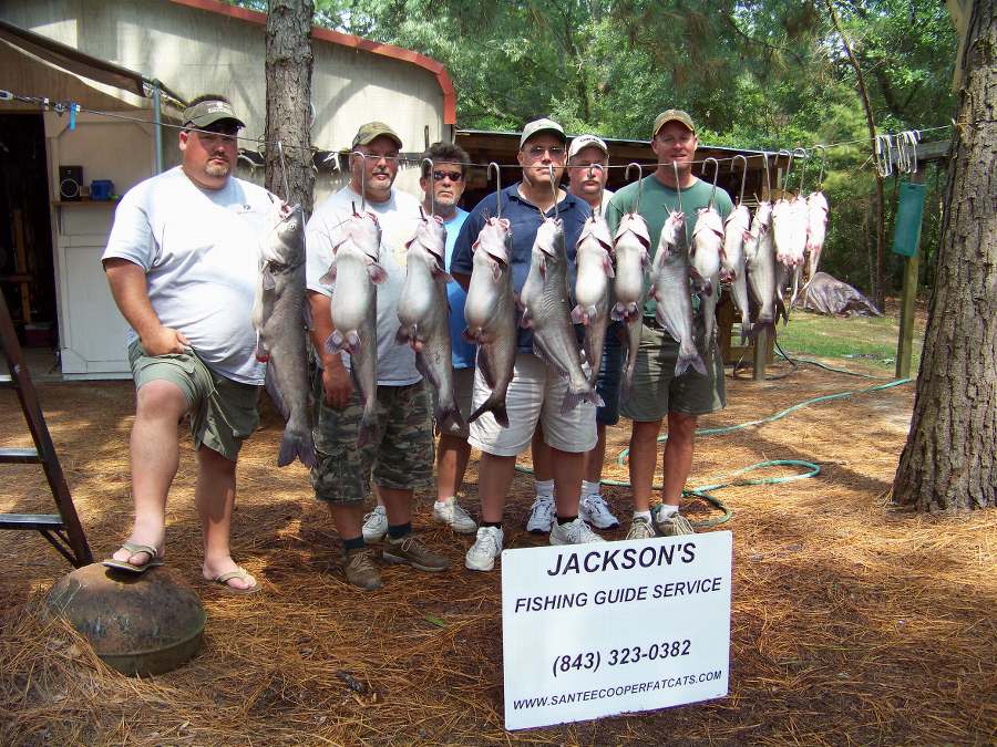 TEDDY, AARON, WAYNE, MARK, SCOTT, AND FREDDIE G. WITH THEIR SECOND DAYS CATCH!
6-21-08